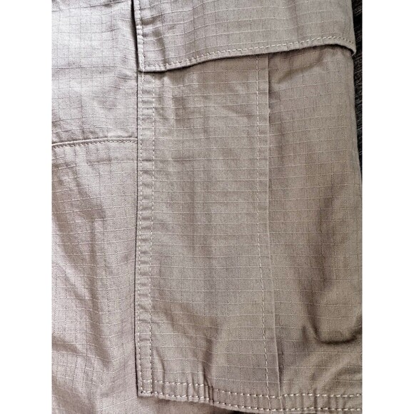 Frye Men's Paratrooper Essential Six-Pocket Cargo Shorts 9" Khaki 34 - Picture 2 of 8